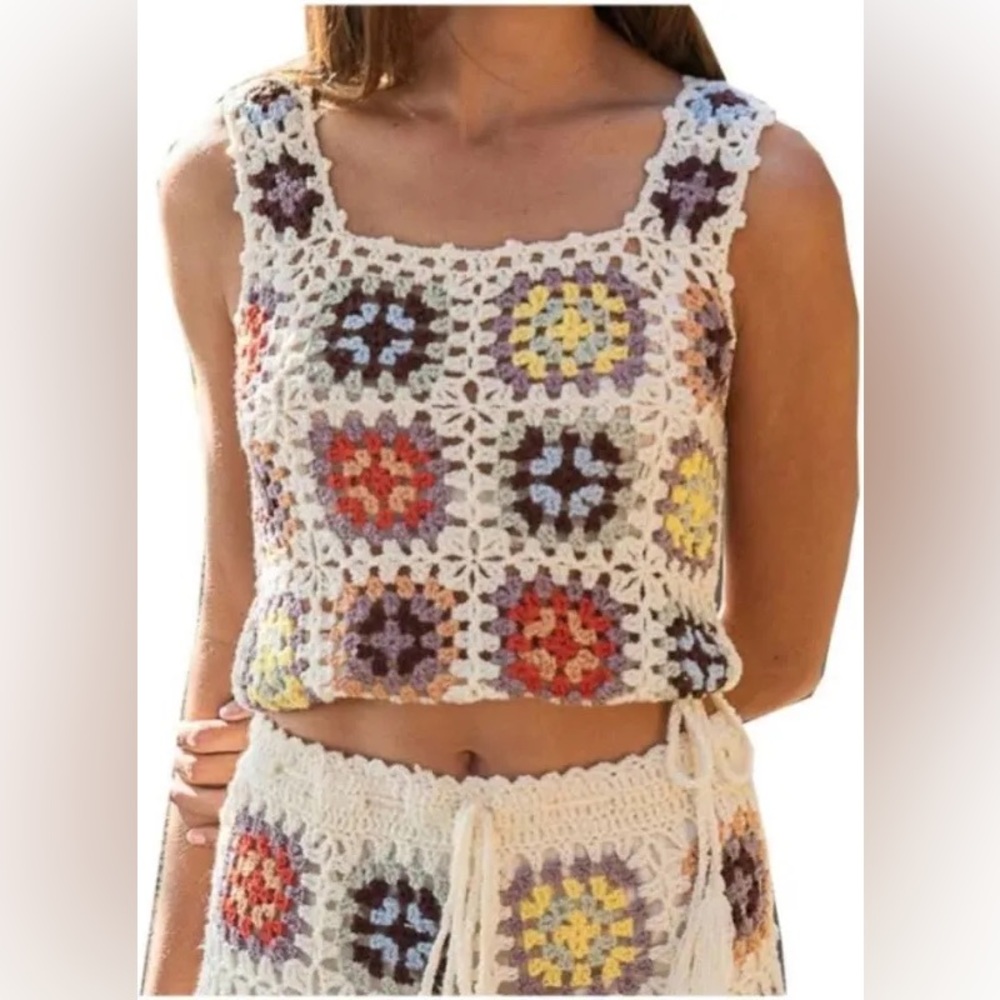 POL Floral Granny Square Patchwork Boho Crochet Cropped Top Tank Size Large